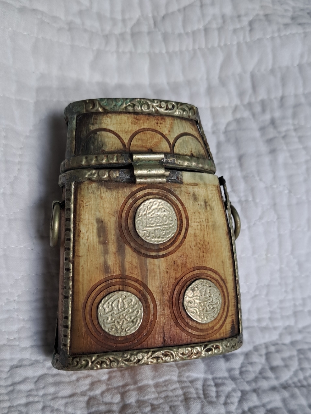Moroccan Handcrafted Vintage Power Trinket Box in Ivory and Silver Coins